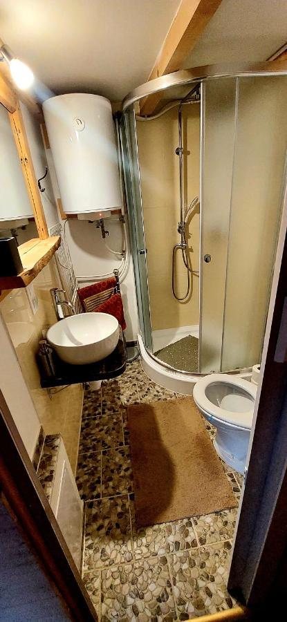 Tiny House Lavender Villa Podturen Bagian luar foto
